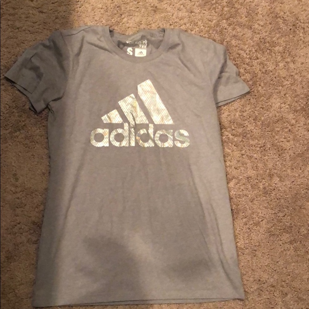 Adidas logo tee